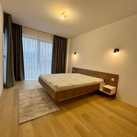 Apartment North Parking Place New *